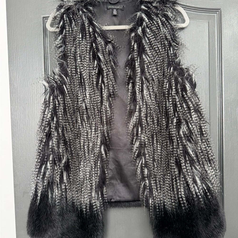 Women's Black Faux Fur Vest